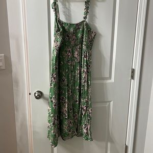 Green floral challis midi dress by Torrid